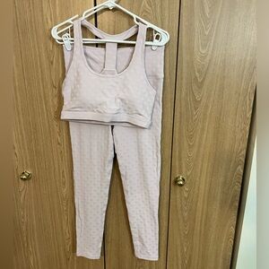Baby Pink Matching Sports Bra & Leggings Set - size Large